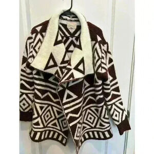 Moon River Women's Oversized Cardigan Size Small Maroon and White -Anthropologie